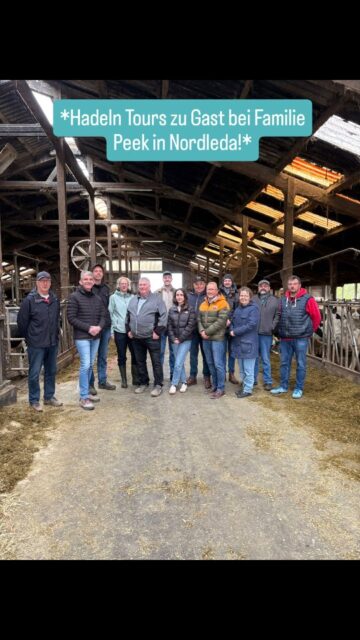 🚜 Hadeln Tours zu Gast in Nordleda! 🐄

Gestern waren wir als CDU Land Hadeln bei Familie Peek zu Besuch – ein toller, modernisierter Milchviehbetrieb mit rund 100 Hektar und zwei Melkrobotern. Vielen Dank für den herzlichen Empfang und den offenen, direkten Austausch! 🤝

Für uns als CDU Land Hadeln ist klar: Die Landwirtschaft steht im Mittelpunkt unserer Gesellschaft! Sie erhält nicht nur unsere wunderschöne Kulturlandschaft, sondern fördert auch maßgeblich das Miteinander hier in unserer Region. Der Dialog vor Ort ist uns daher besonders wichtig.
Zwei Themen standen bei unserem Besuch im Fokus:

🌾 Lebensmittelsouveränität: Wir müssen Lebensmittel hier vor Ort produzieren können, statt uns zunehmend auf Importe zu verlassen. Das sichert unsere Versorgung und ist essenziell für den Erhalt unserer Heimat.

🐺 Problem Wolf: Das Risiko für weidende Tiere ist enorm. Während die Kühe noch zeitweise rauskommen, müssen die Jungtiere mittlerweile komplett im Stall bleiben.
Diese Sorgen aus der Praxis nehmen wir sehr ernst. Die CDU Land Hadeln steht fest an der Seite unserer heimischen Landwirtschaft!

#AnpackenFürHadeln #cdulandhadeln #HadelnTours  #Kulturlandschaft #ZukunftLandwirtschaft